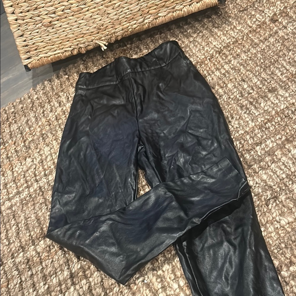 Vera‎ & Lucy Black Faux Leather Criss Cross Trouser Pant Size Medium
